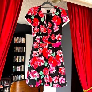 Its a beautiful dress that I never wore
